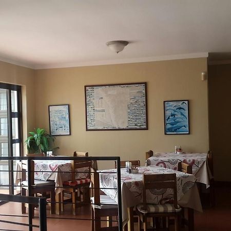Kleines Nest Bed And Breakfast ウォルビスベイ エクステリア 写真