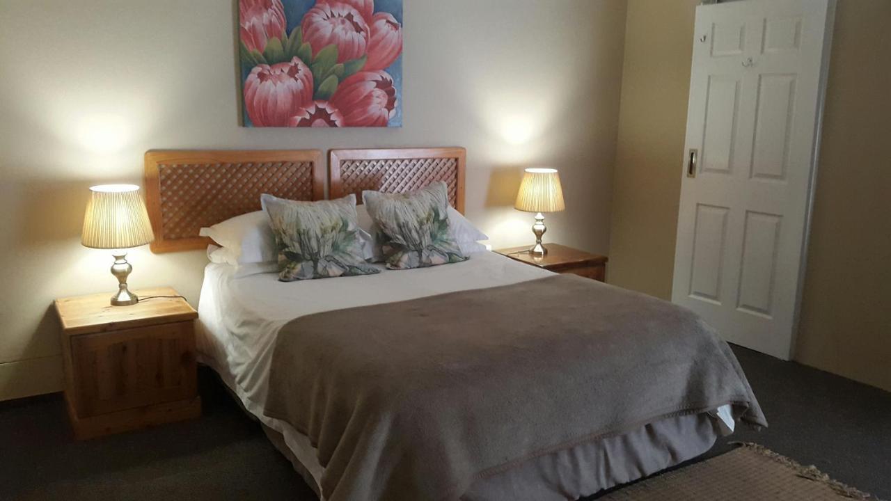 Kleines Nest Bed And Breakfast ウォルビスベイ エクステリア 写真